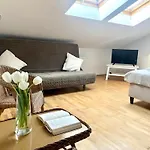 Agapella Apartamemty- Villa Agapella 250M From The Beach