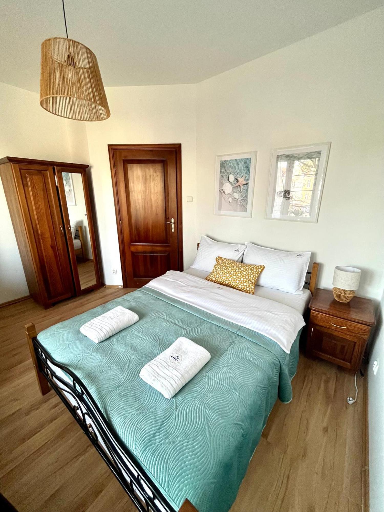 Gjestgiverier Agapella Apartamemty- Agapella 250m From The *